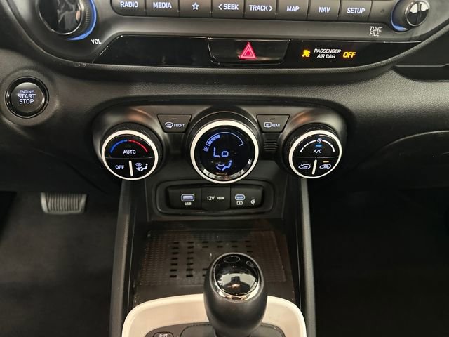 Certified 2023 Hyundai Venue Limited image 24