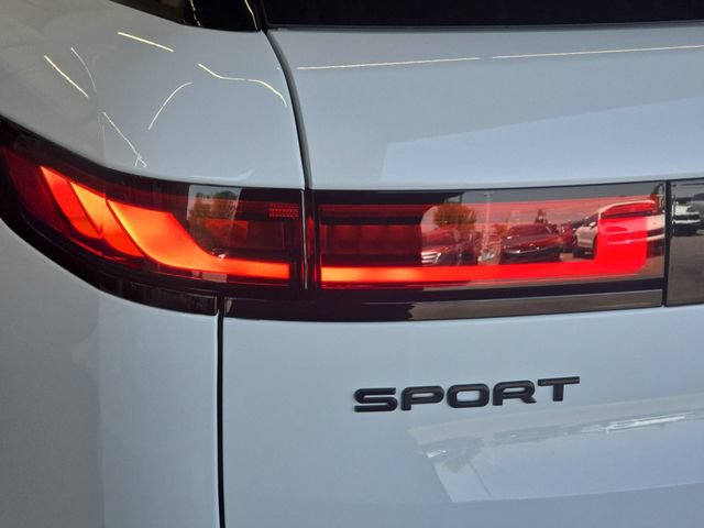 New 2026 Land Rover Range Rover Sport SE AWD/4WD image 23