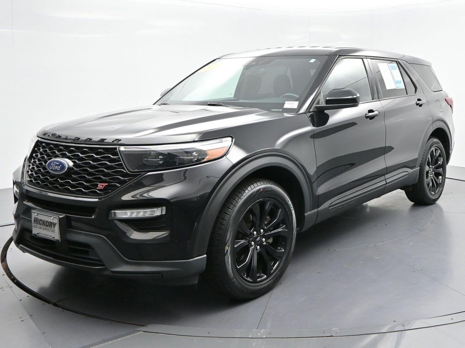 Used 2022 Ford Explorer ST AWD/4WD image 3
