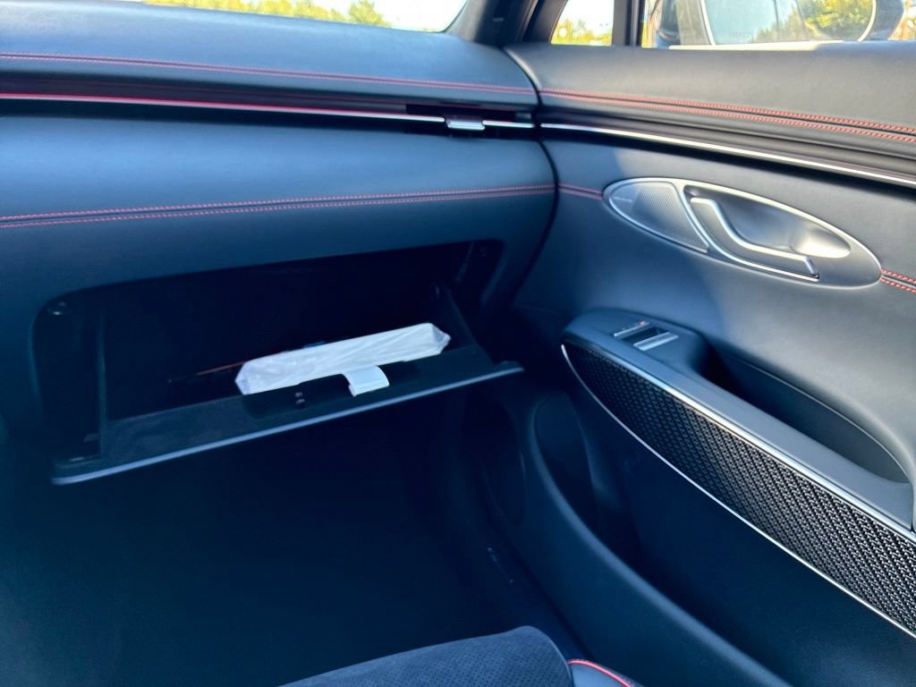 New 2027 Genesis GV70 3.5T Prestige AWD/4WD image 44