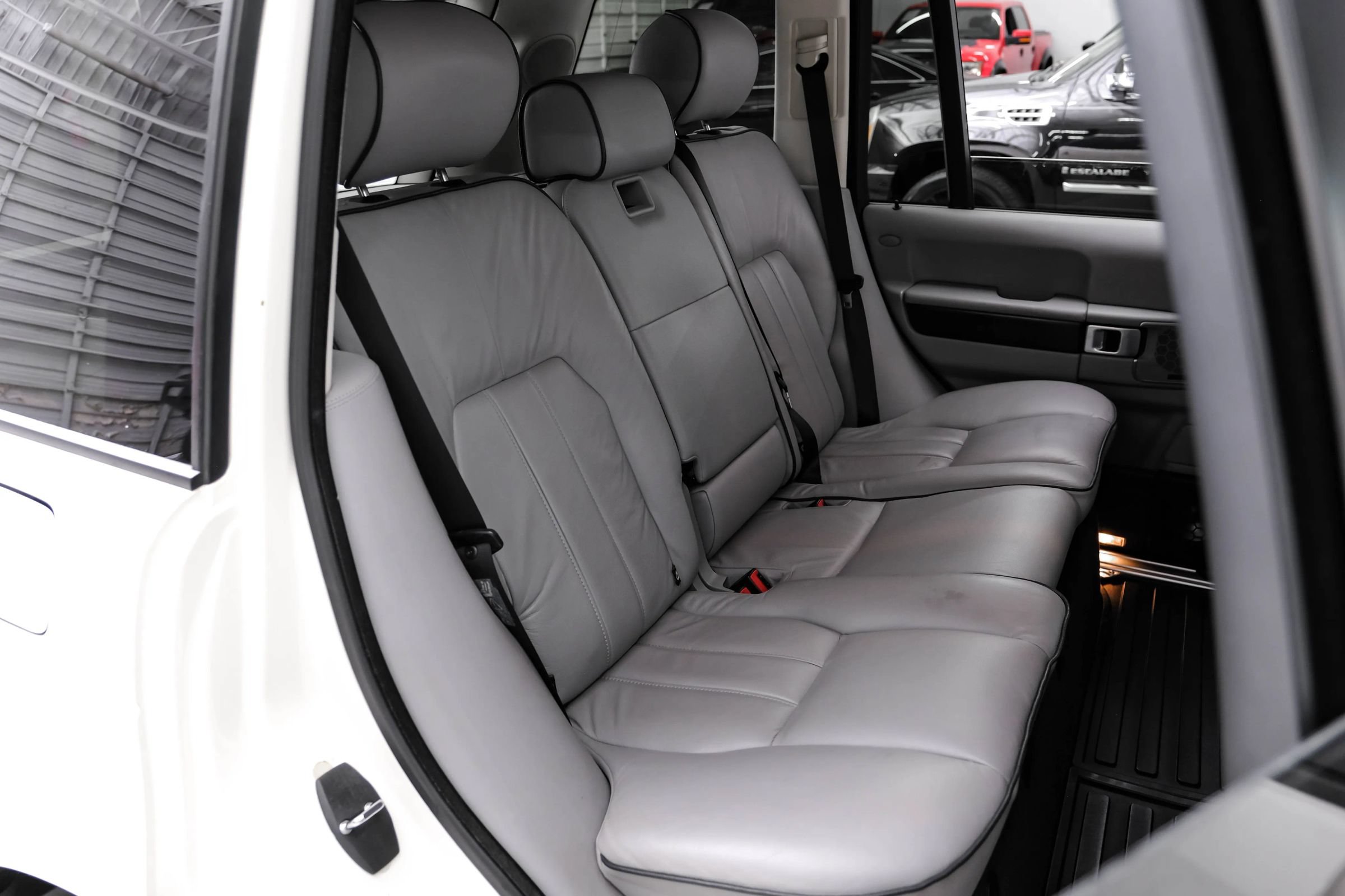 Used 2008 Land Rover Range Rover HSE AWD/4WD image 38