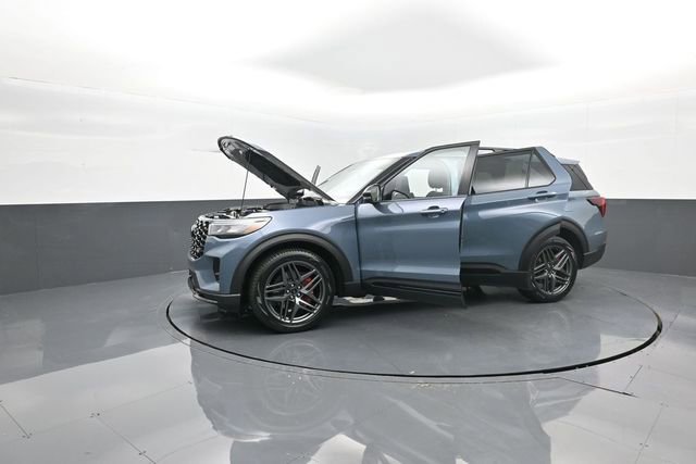 New 2026 Ford Explorer ST w/ Sun And Sound Package image 35