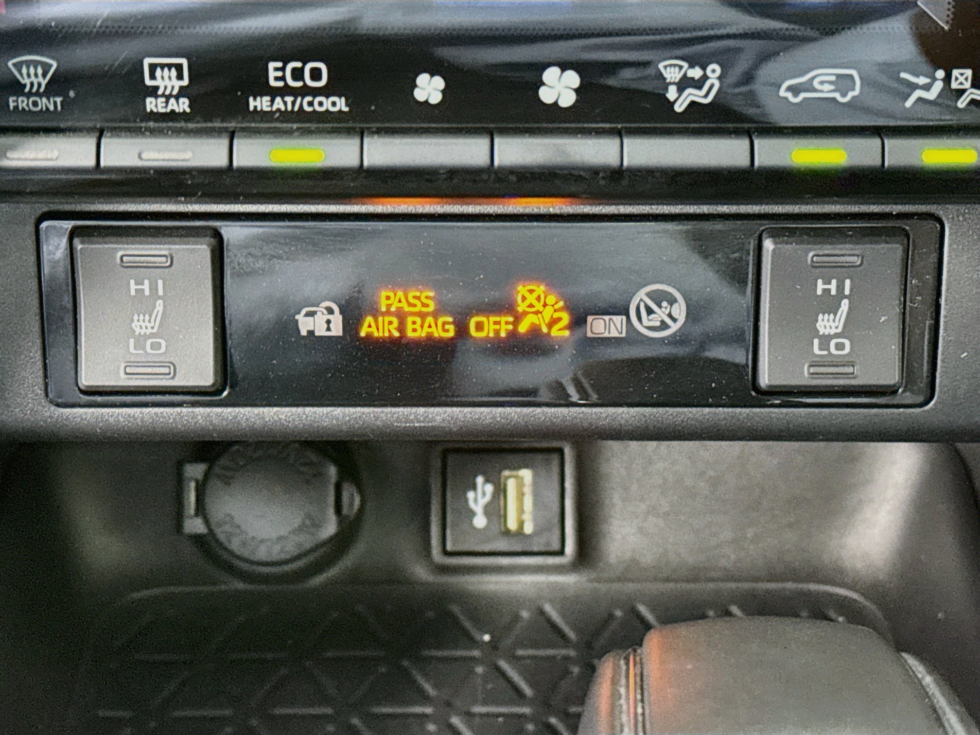 Certified 2023 Toyota RAV4 XLE Premium AWD/4WD image 19