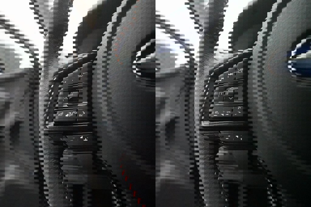 Used 2024 Subaru Crosstrek 2.5i Limited w/ Crosstrek Mirror Package image 17