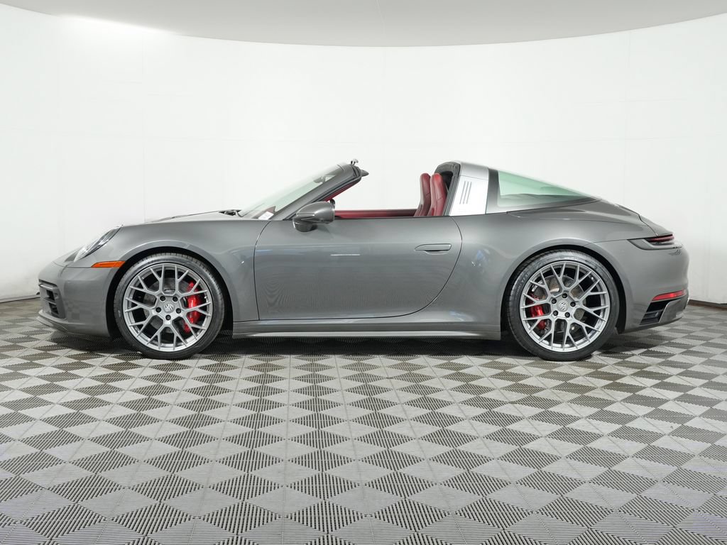 Certified 2021 Porsche 911 Targa 4S AWD/4WD image 2
