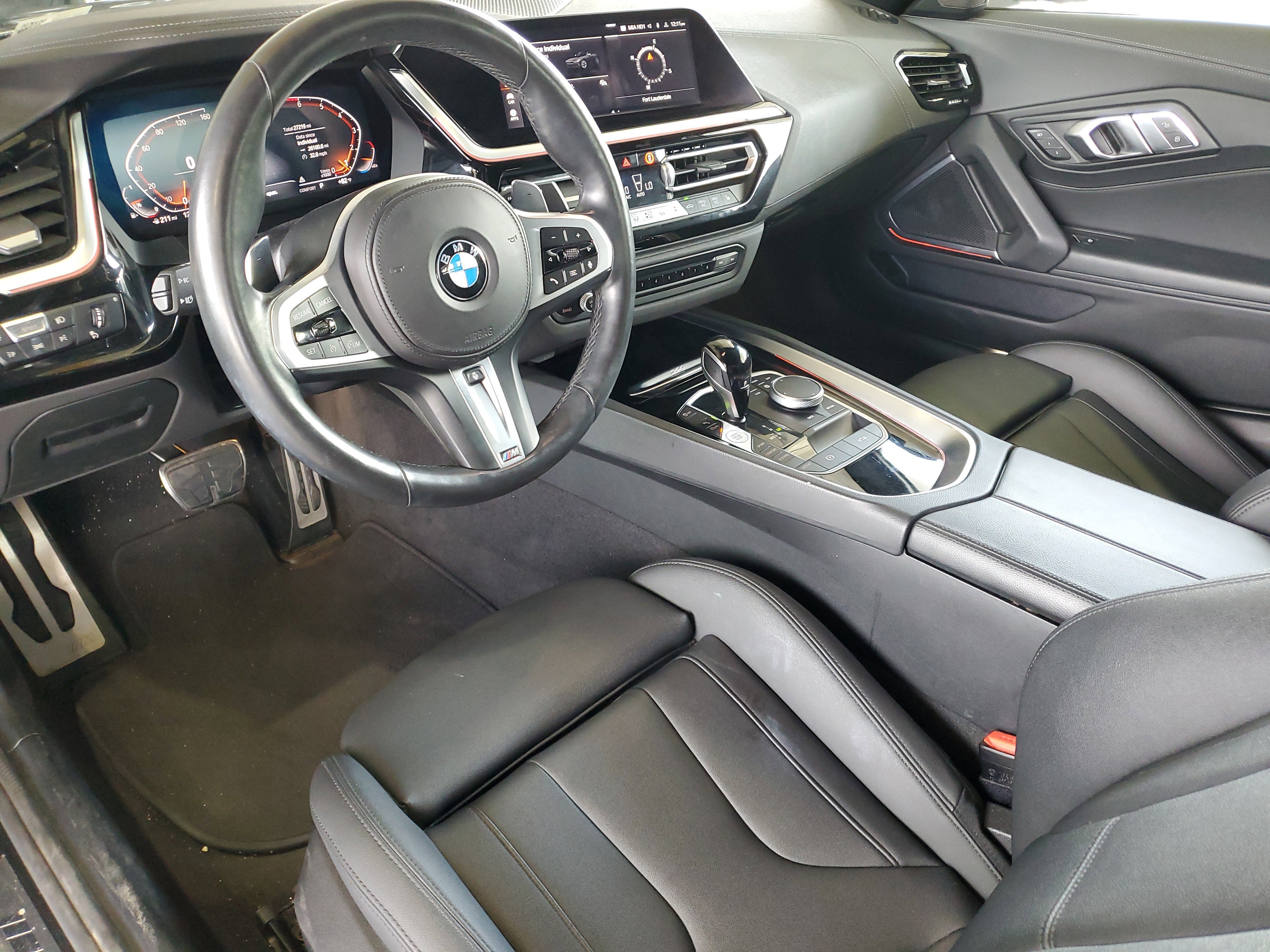 Used 2025 BMW Z4 sDrive30i RWD image 16
