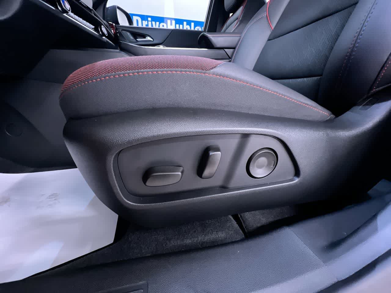 Used 2026 Chevrolet Equinox RS w/ Convenience Package III FWD image 13