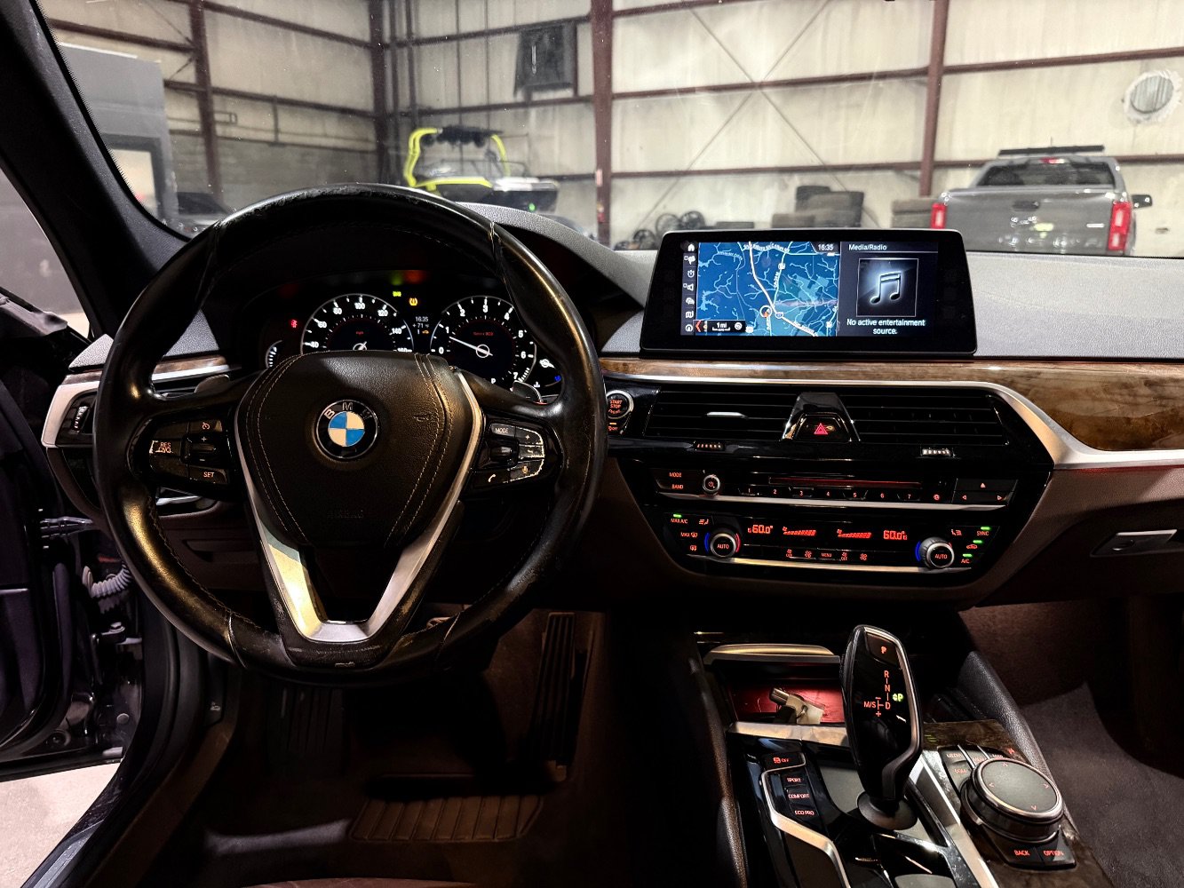 Used 2017 BMW 530i RWD image 29