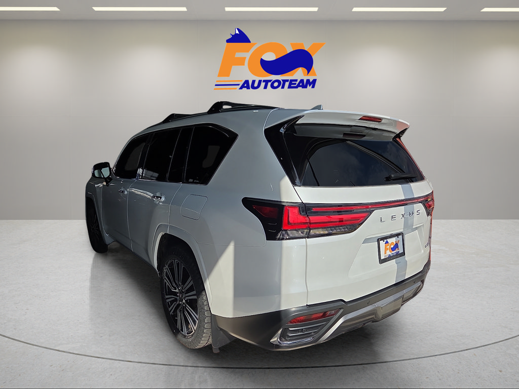 Used 2023 Lexus LX 600 4WD w/ Accessory Package (Z1) image 3