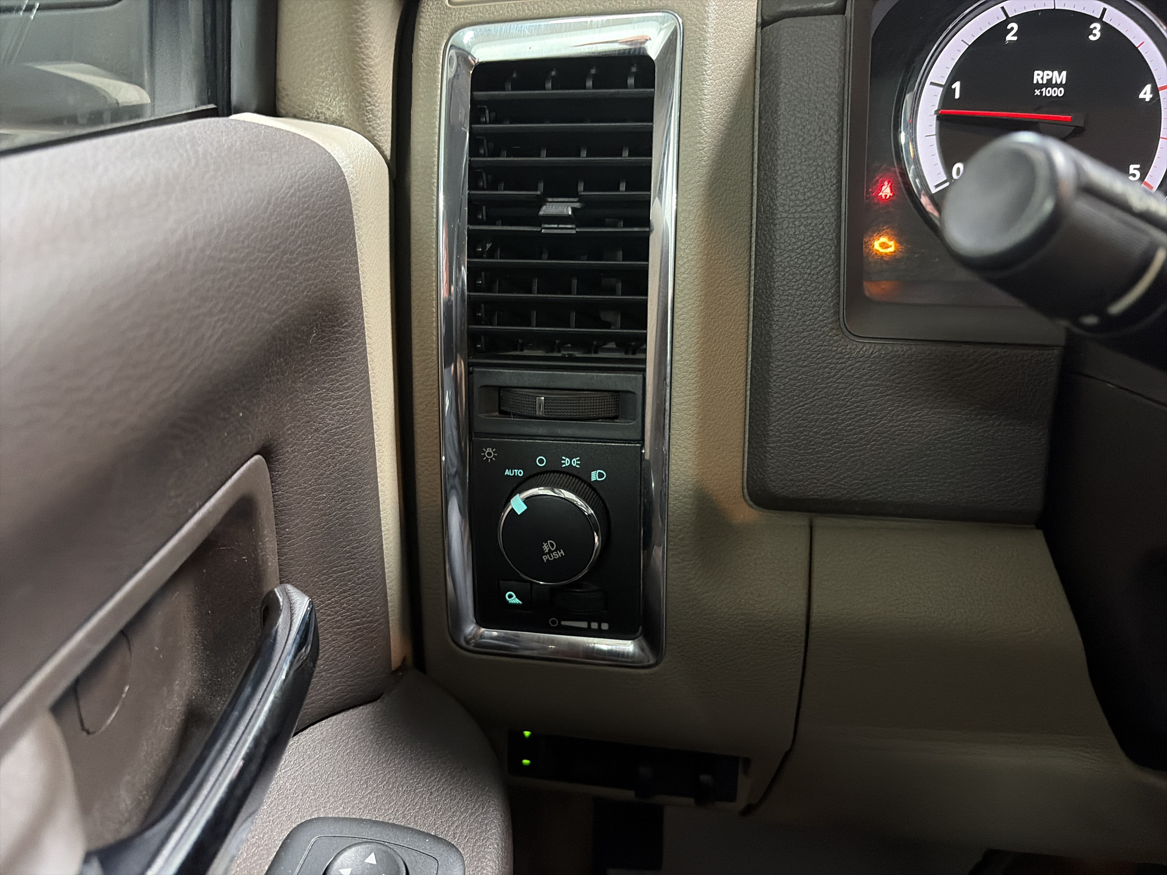 Used 2011 RAM 3500 Laramie w/ HD Snow Plow Prep Group AWD/4WD image 17