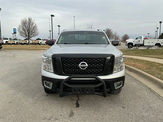 Used 2019 Nissan Titan S w/ S Utility Package image 11