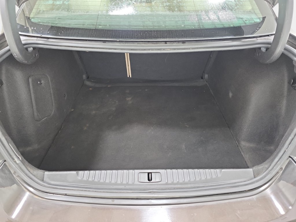 Used 2013 Buick Verano FWD image 35
