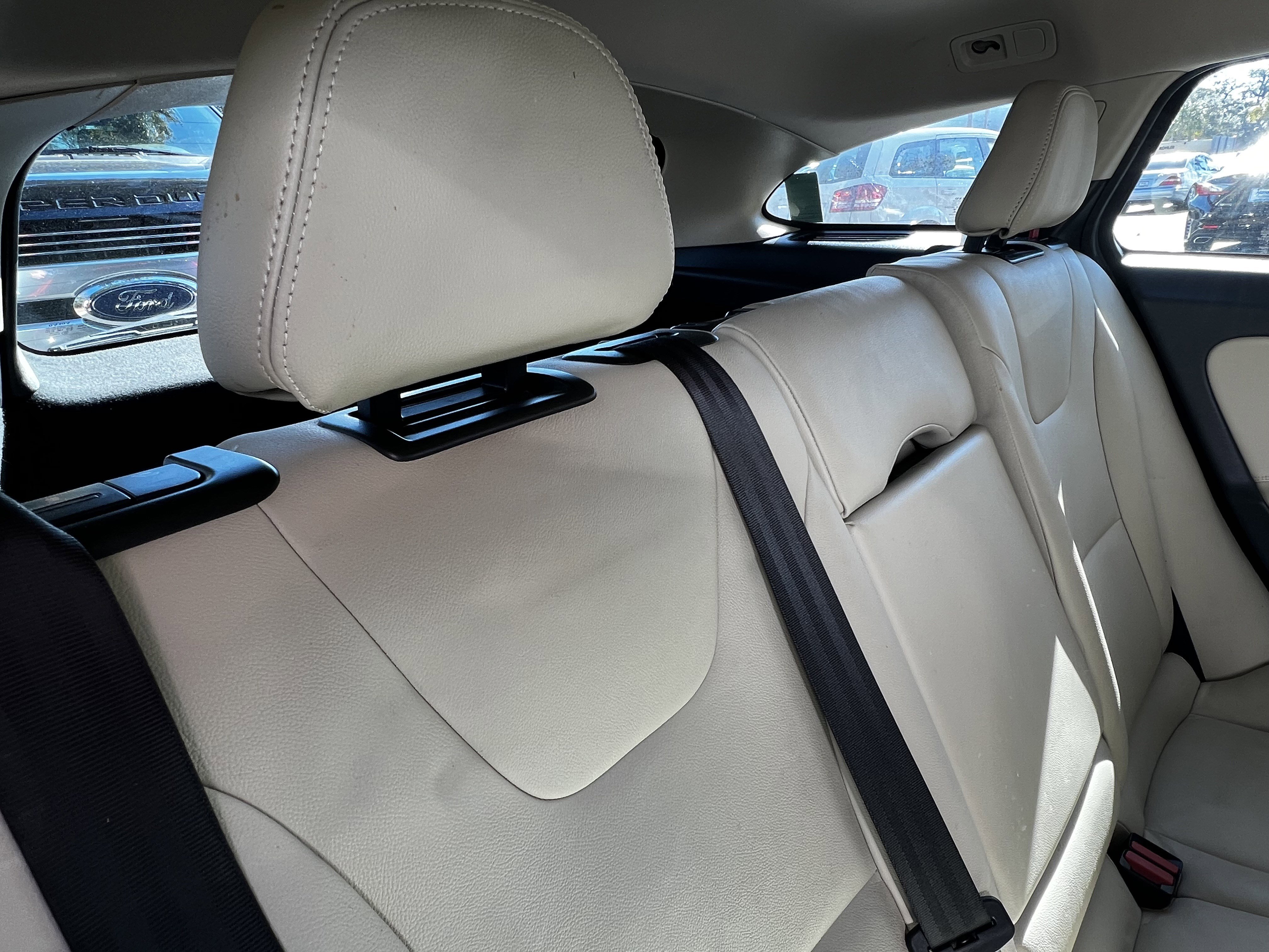 Used 2016 Volvo V60 T5 Premier w/ Convenience Package image 42