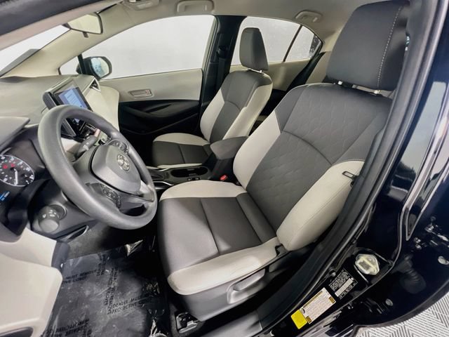 Used 2025 Toyota Corolla LE FWD image 10