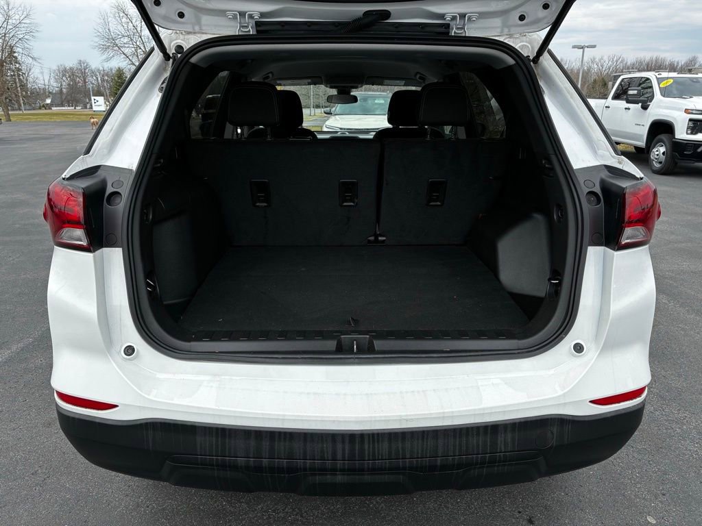 Used 2023 Chevrolet Equinox LS w/ LS Convenience Package FWD image 41