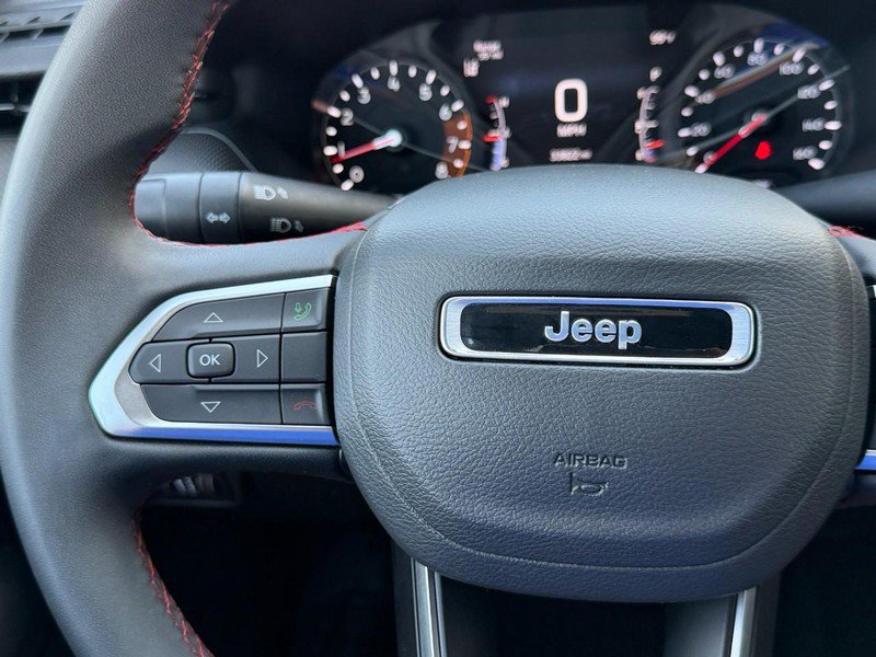 Used 2025 Jeep Compass Trailhawk AWD/4WD image 26