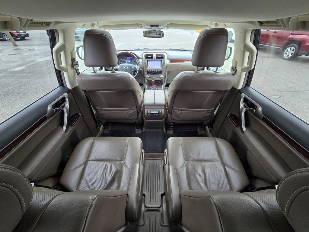 Used 2017 Lexus GX 460 image 27