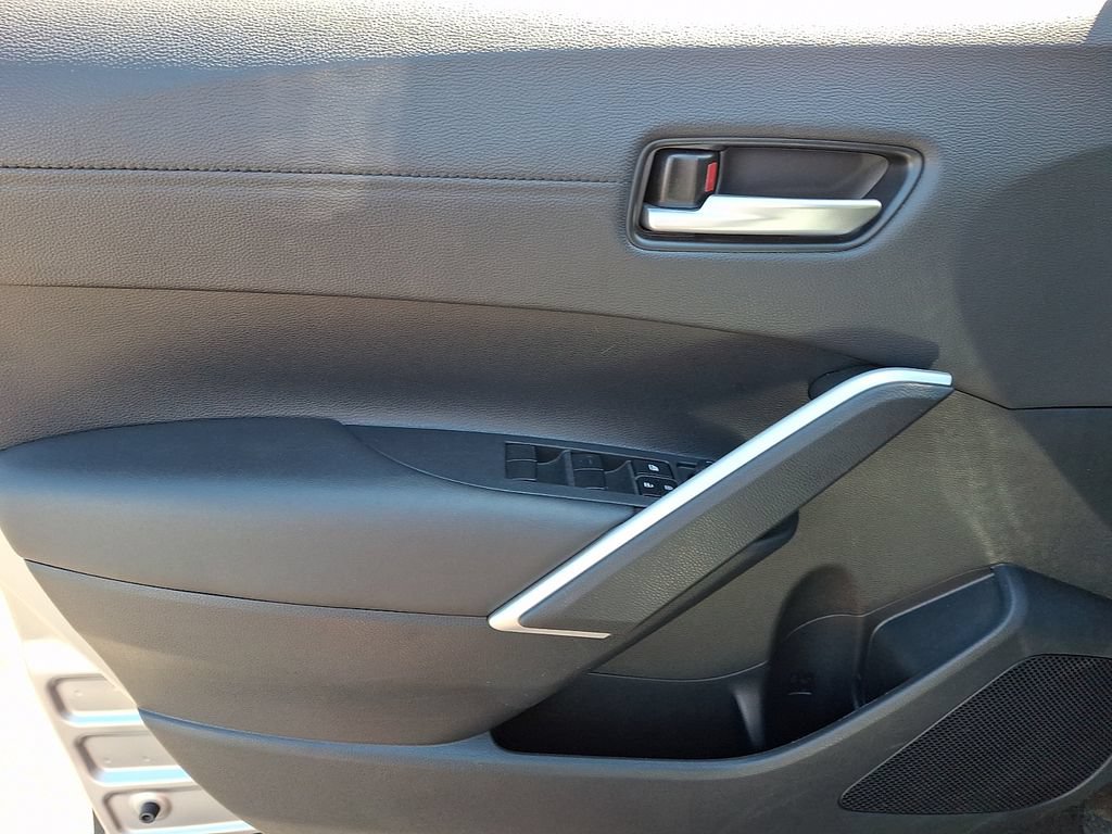 Certified 2025 Toyota Corolla Cross XLE FWD image 13