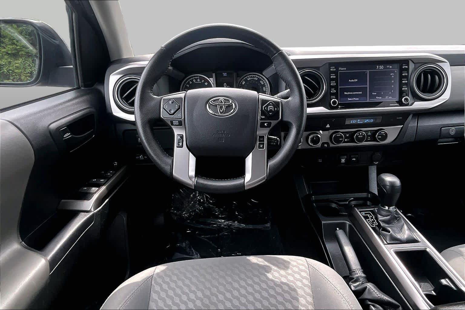 Used 2023 Toyota Tacoma SR5 AWD/4WD image 11