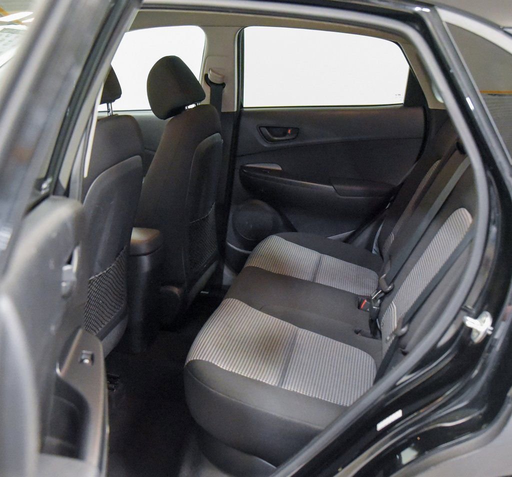 Used 2018 Hyundai Kona SEL image 4