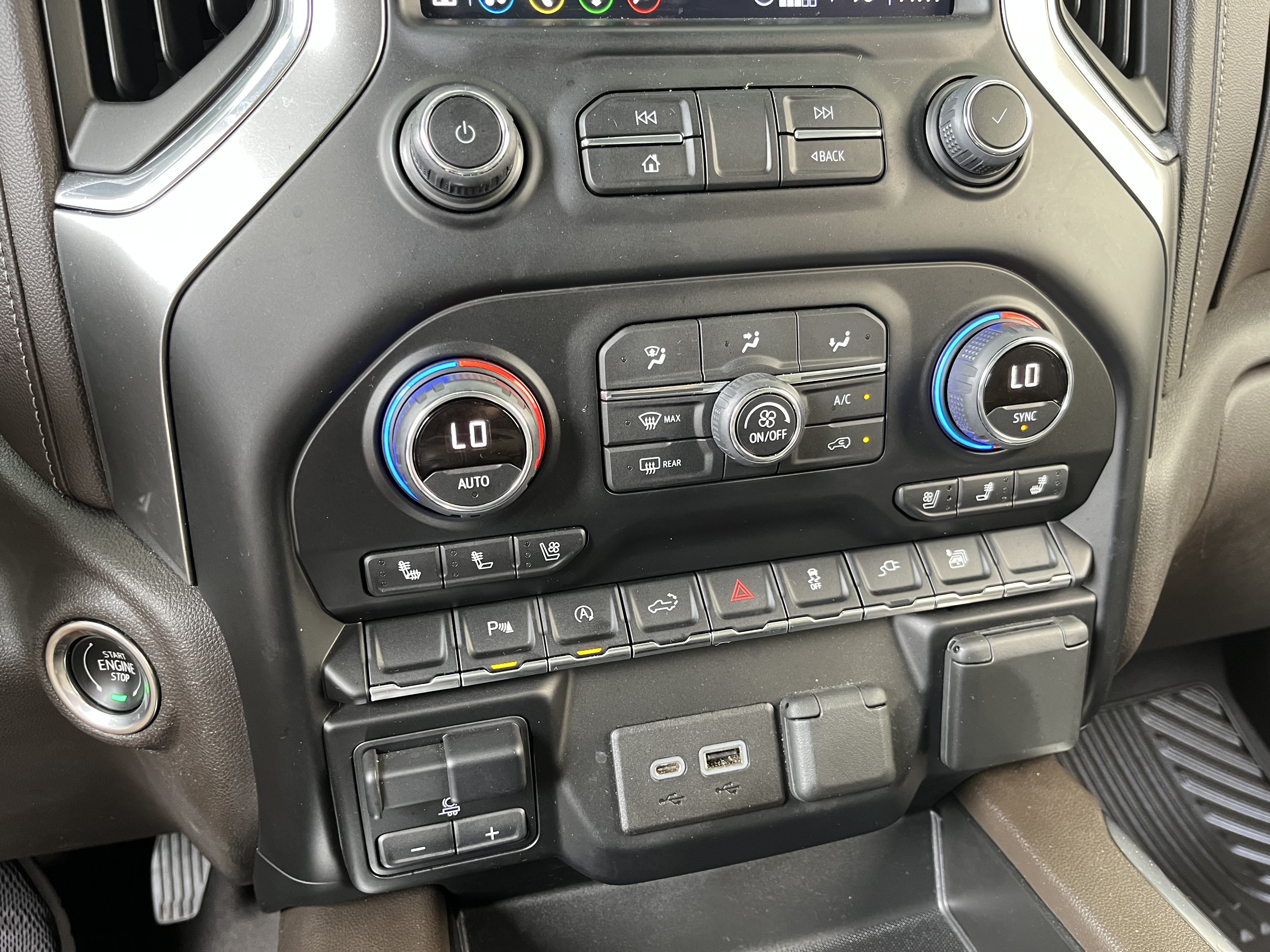 Used 2022 Chevrolet Silverado 1500 LTZ RWD image 26