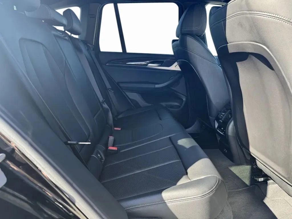 Used 2024 BMW X3 xDrive30i w/ Premium Essential Package image 16