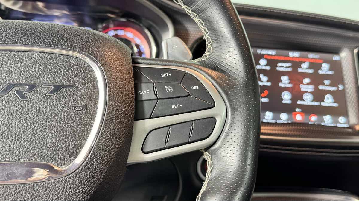 Used 2022 Dodge Challenger SRT Hellcat w/ Plus Package RWD image 19