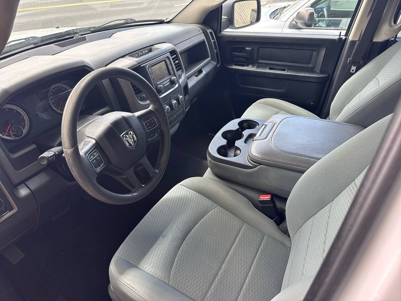 Used 2018 RAM 1500 Express w/ Express Value Package AWD/4WD image 11
