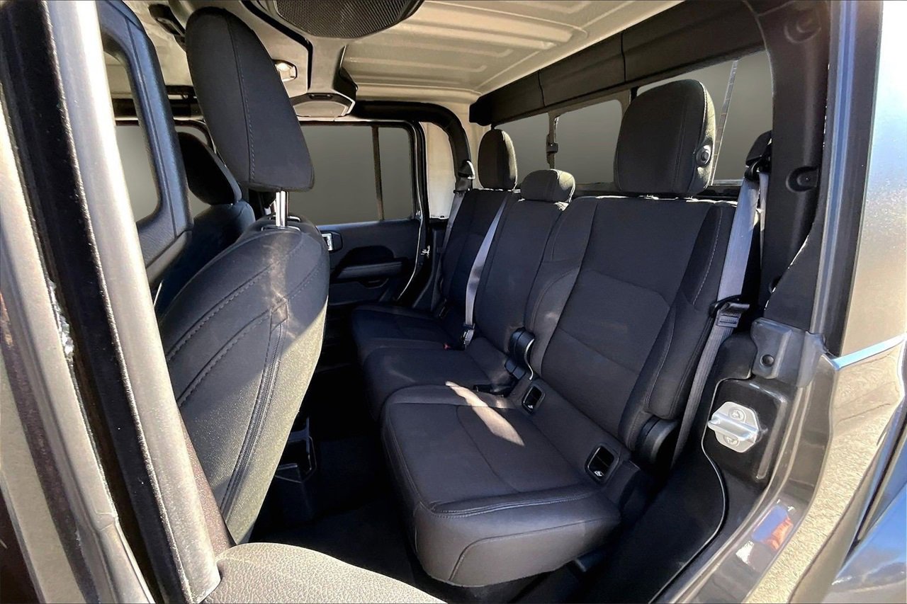 Certified 2023 Jeep Gladiator Overland image 22