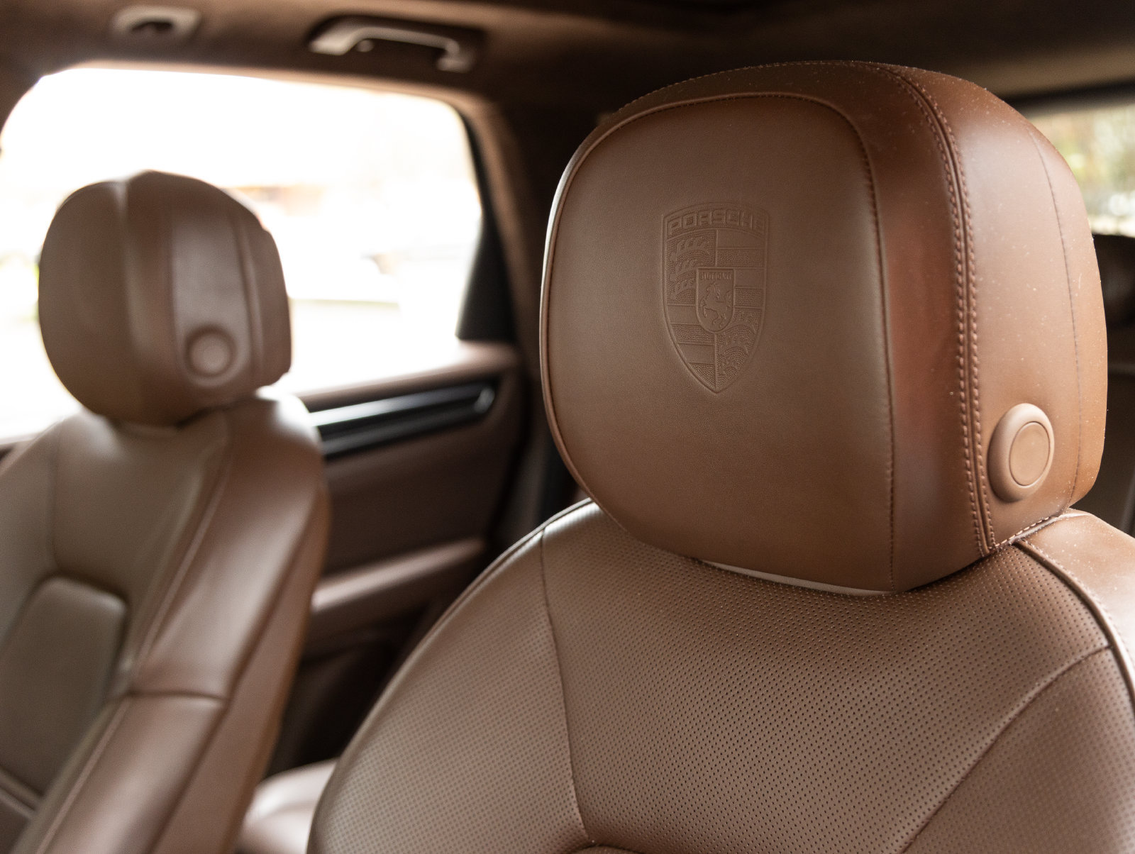 Certified 2020 Porsche Cayenne Turbo S AWD/4WD image 23
