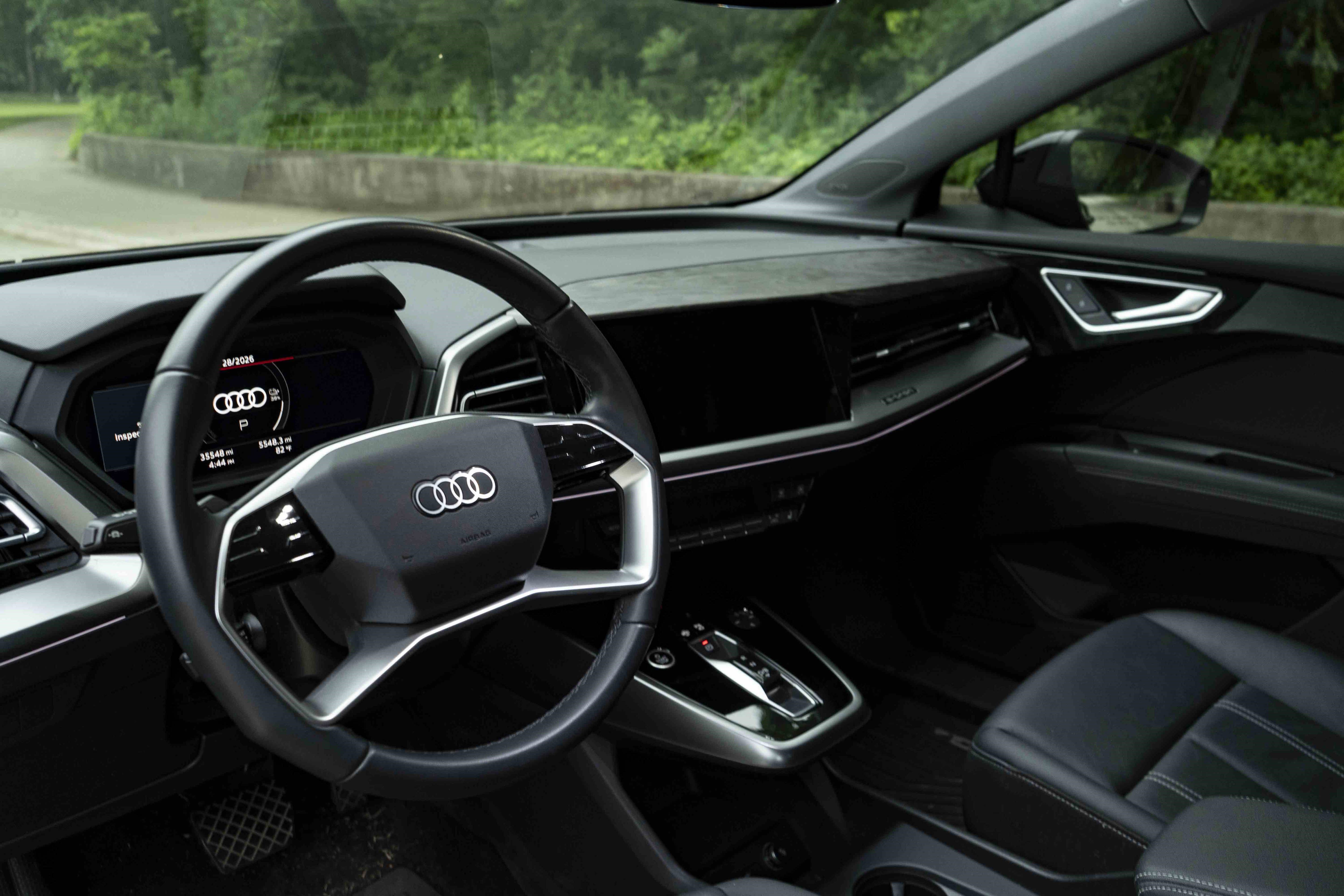 Used 2023 Audi Q4 e-tron Premium Plus AWD/4WD image 11