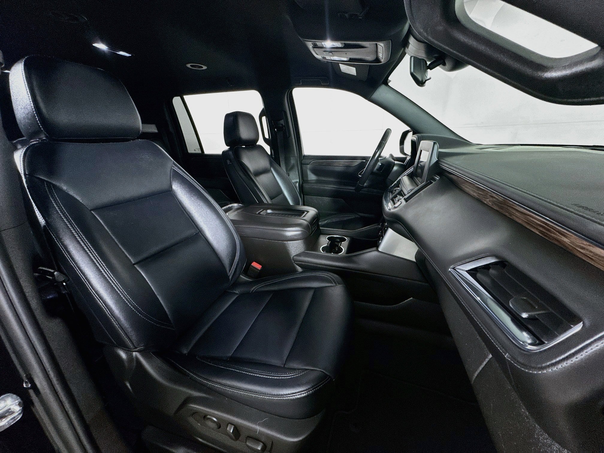 Used 2023 Chevrolet Suburban LS AWD/4WD image 27