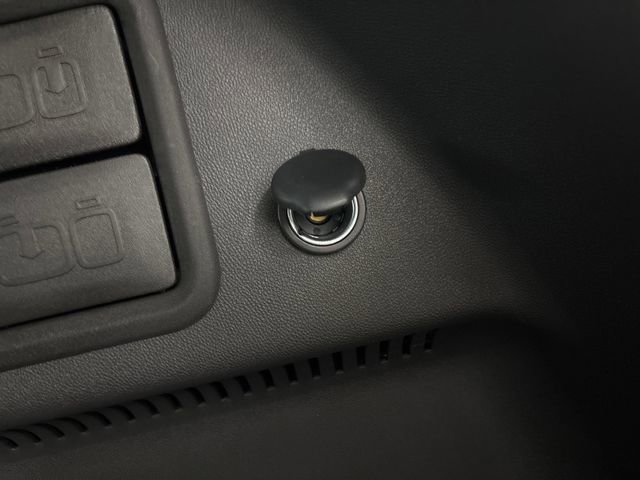 Used 2023 Chevrolet Equinox LT image 27