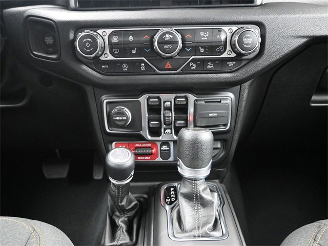 New 2024 Jeep Gladiator Sport image 11