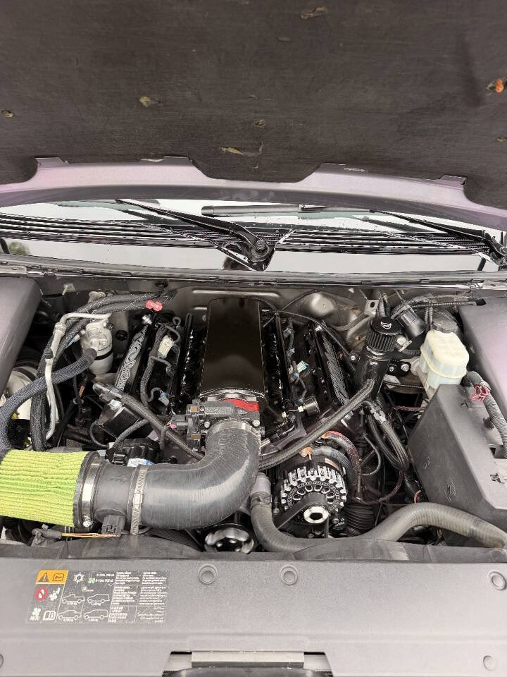 Used 2007 Chevrolet Avalanche LT AWD/4WD image 12