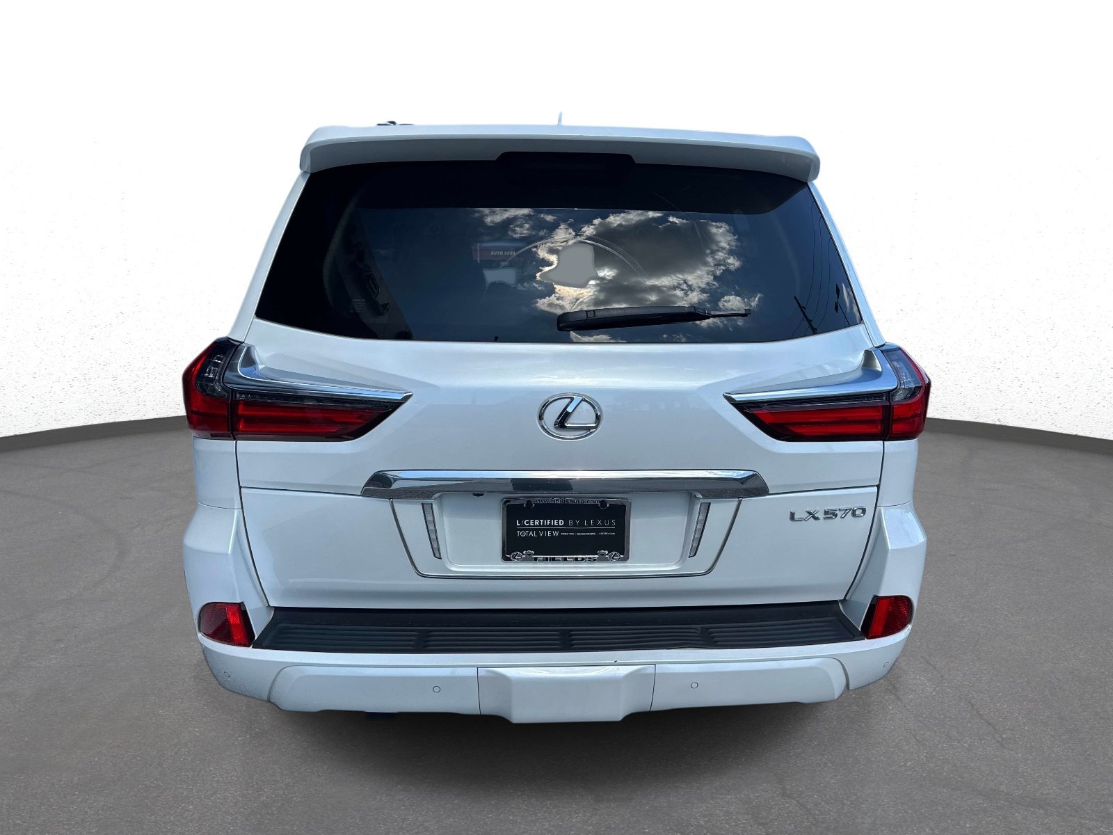 Used 2021 Lexus LX 570 4WD w/ Luxury Package image 4