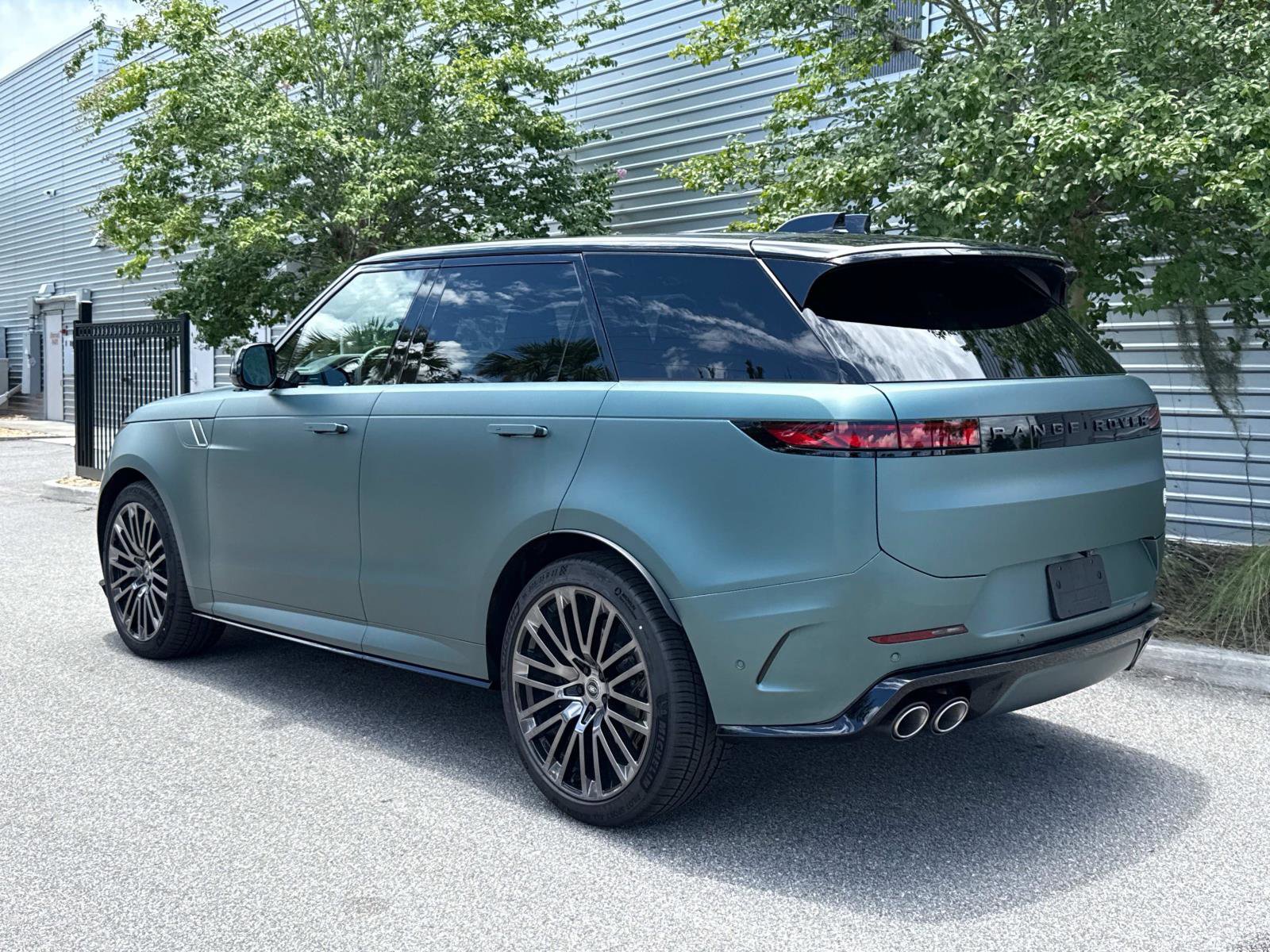 New 2025 Land Rover Range Rover Sport SV Edition Two image 3