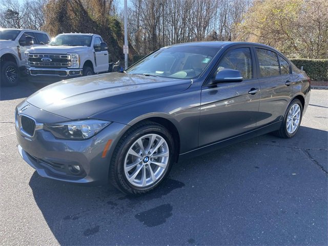 Used 2016 BMW 320i Sedan image 3