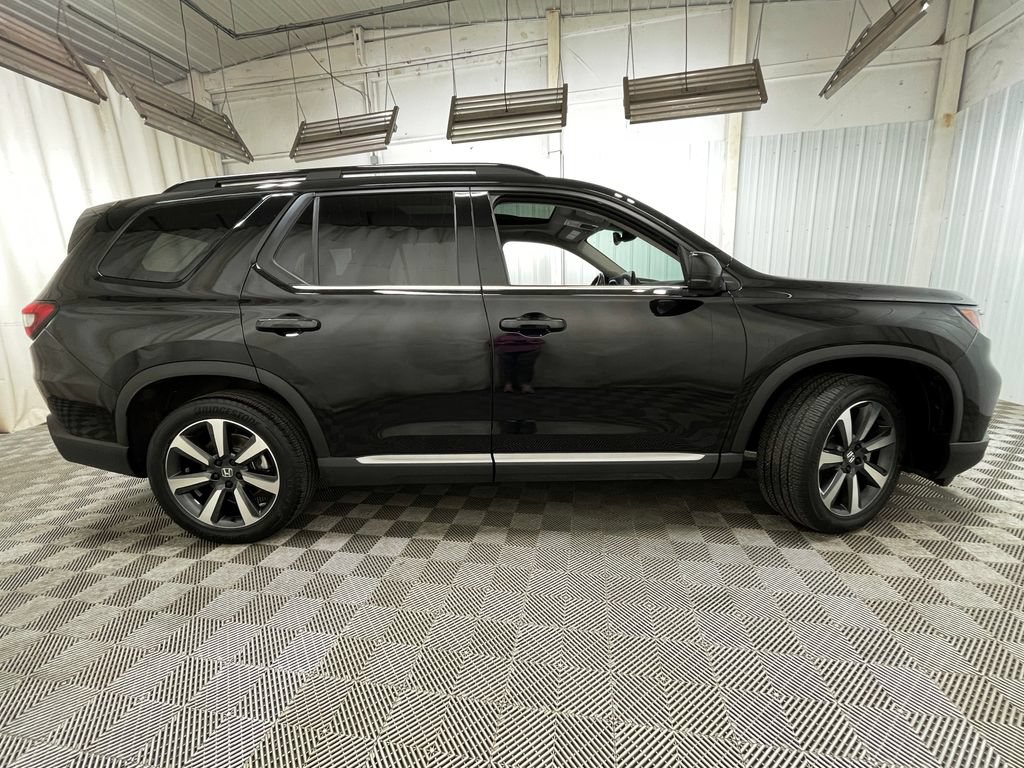 Used 2024 Honda Pilot Touring image 25