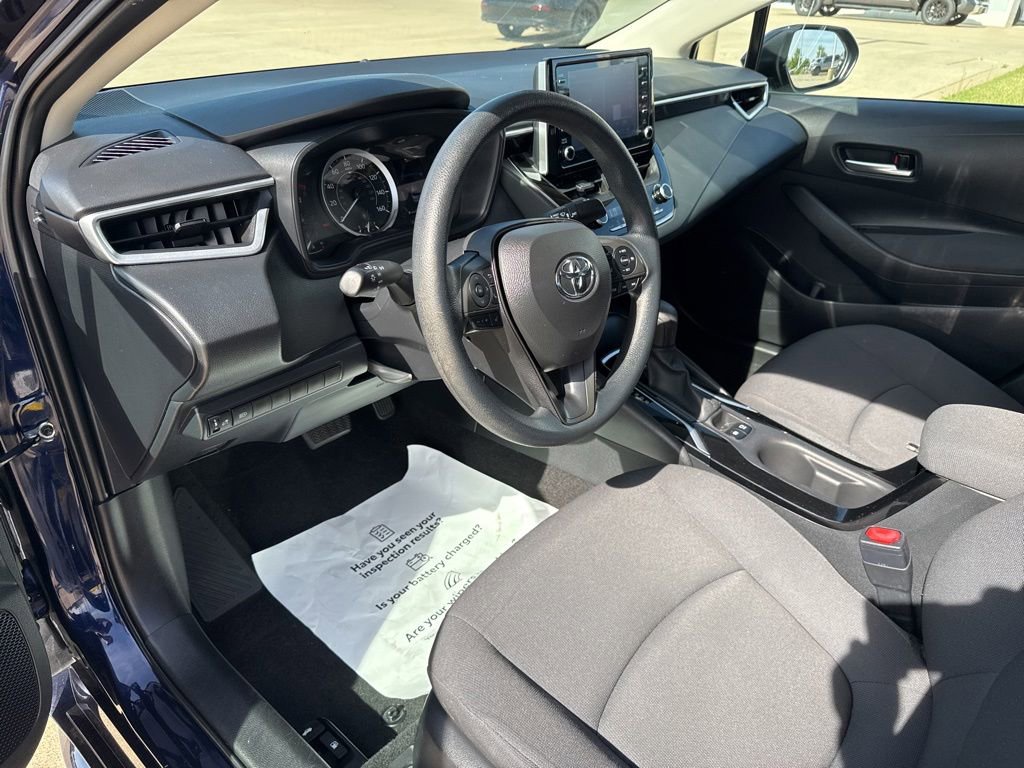 Used 2020 Toyota Corolla LE FWD image 8