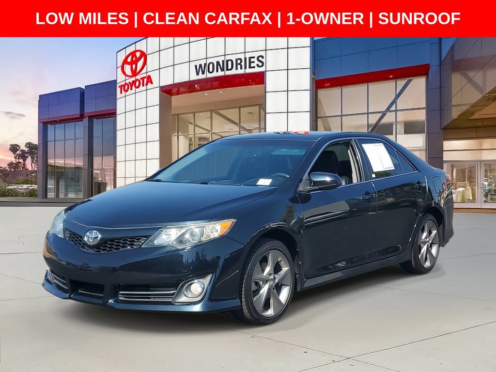 Used 2013 Toyota Camry SE w/ Leather Pkg FWD image 2