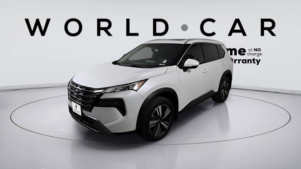 Used 2024 Nissan Rogue SL w/ SL Premium Package image 3