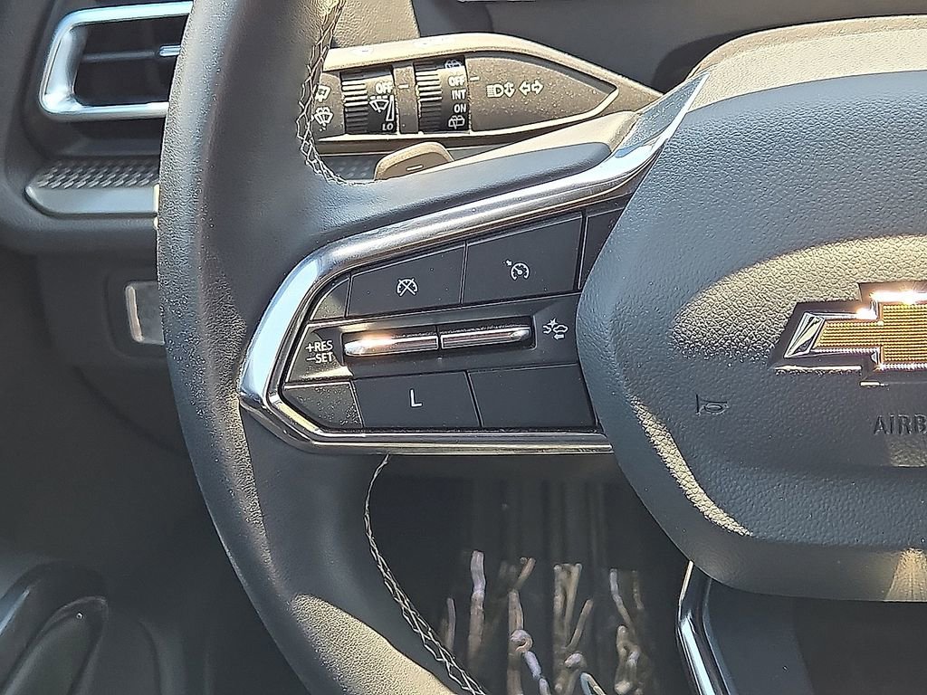 Used 2024 Chevrolet Traverse LT AWD/4WD image 21