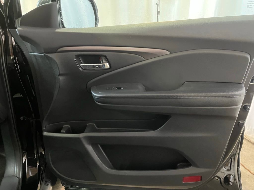 Used 2016 Honda Pilot EX-L image 11