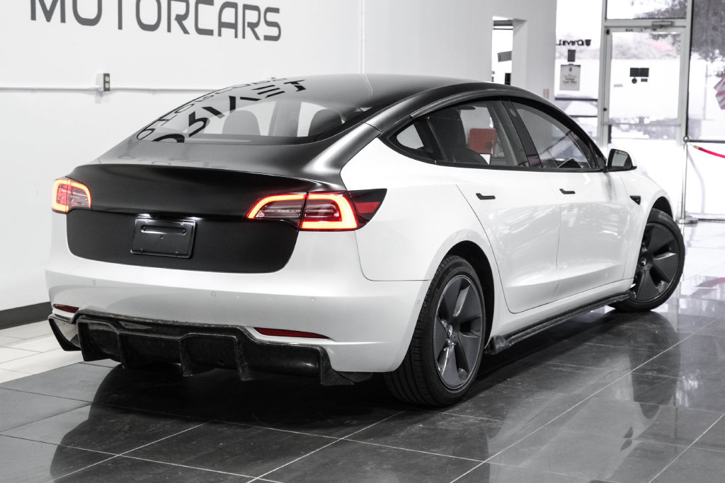 Used 2022 Tesla Model 3 Long Range AWD/4WD image 9