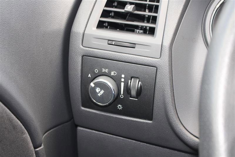 Used 2013 Dodge Challenger SRT8 w/ Harman Kardon Audio Group image 14