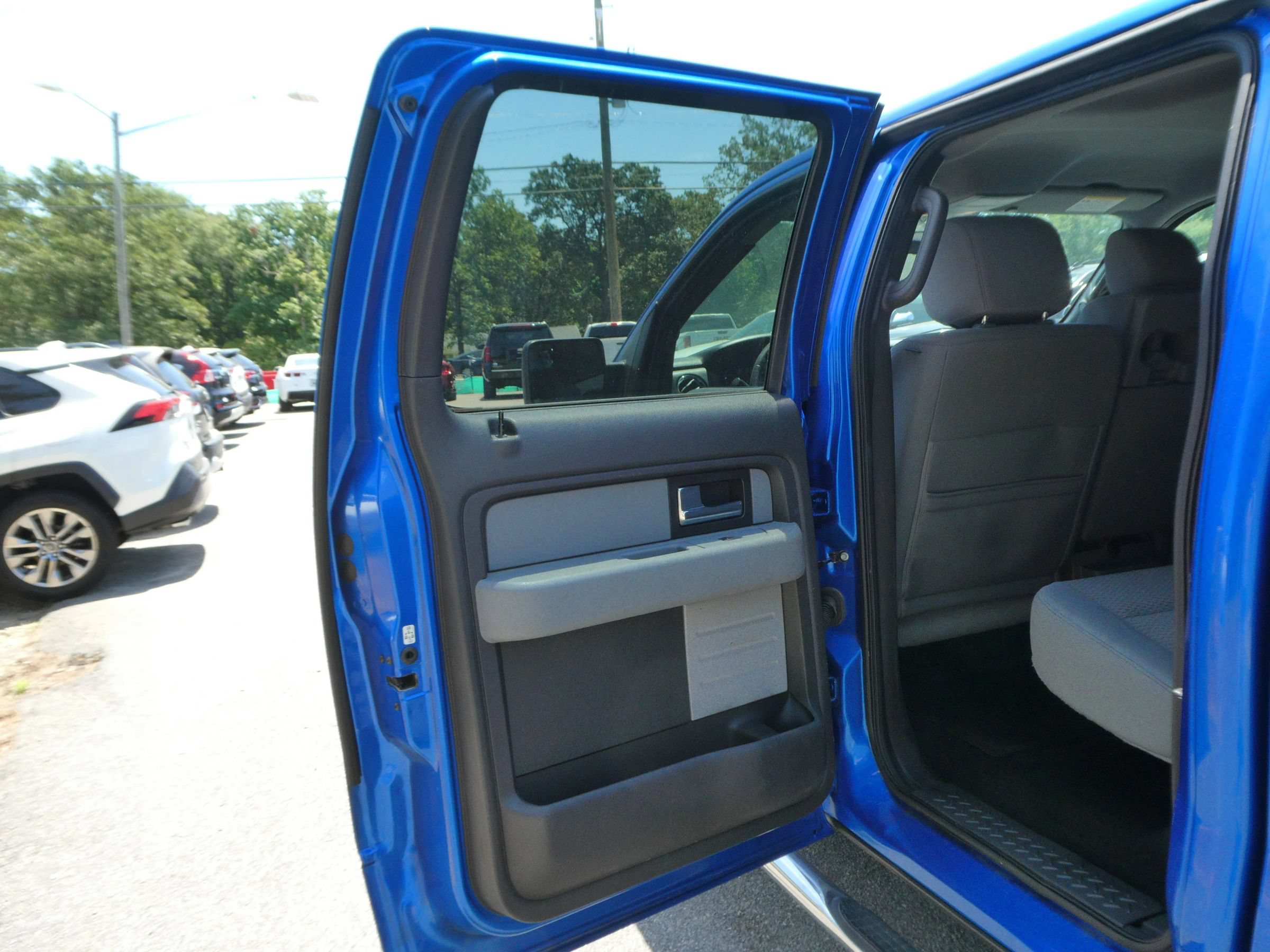 Used 2014 Ford F150 XLT RWD image 24