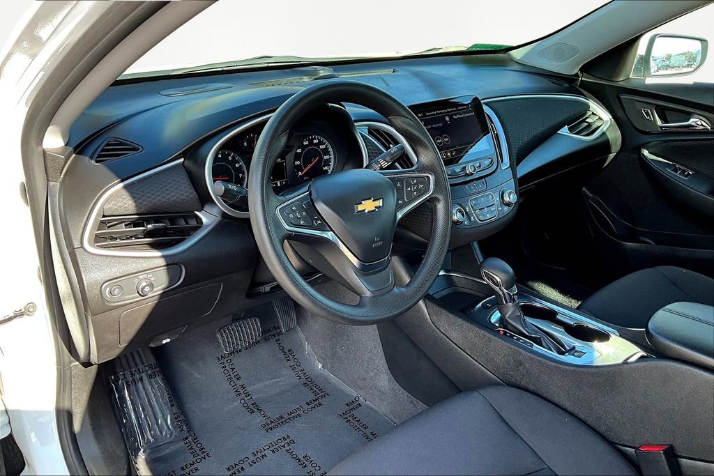 Used 2024 Chevrolet Malibu LT image 13
