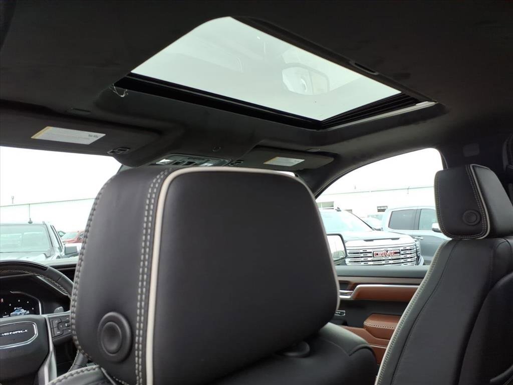 New 2026 GMC Sierra 1500 Denali Ultimate image 16