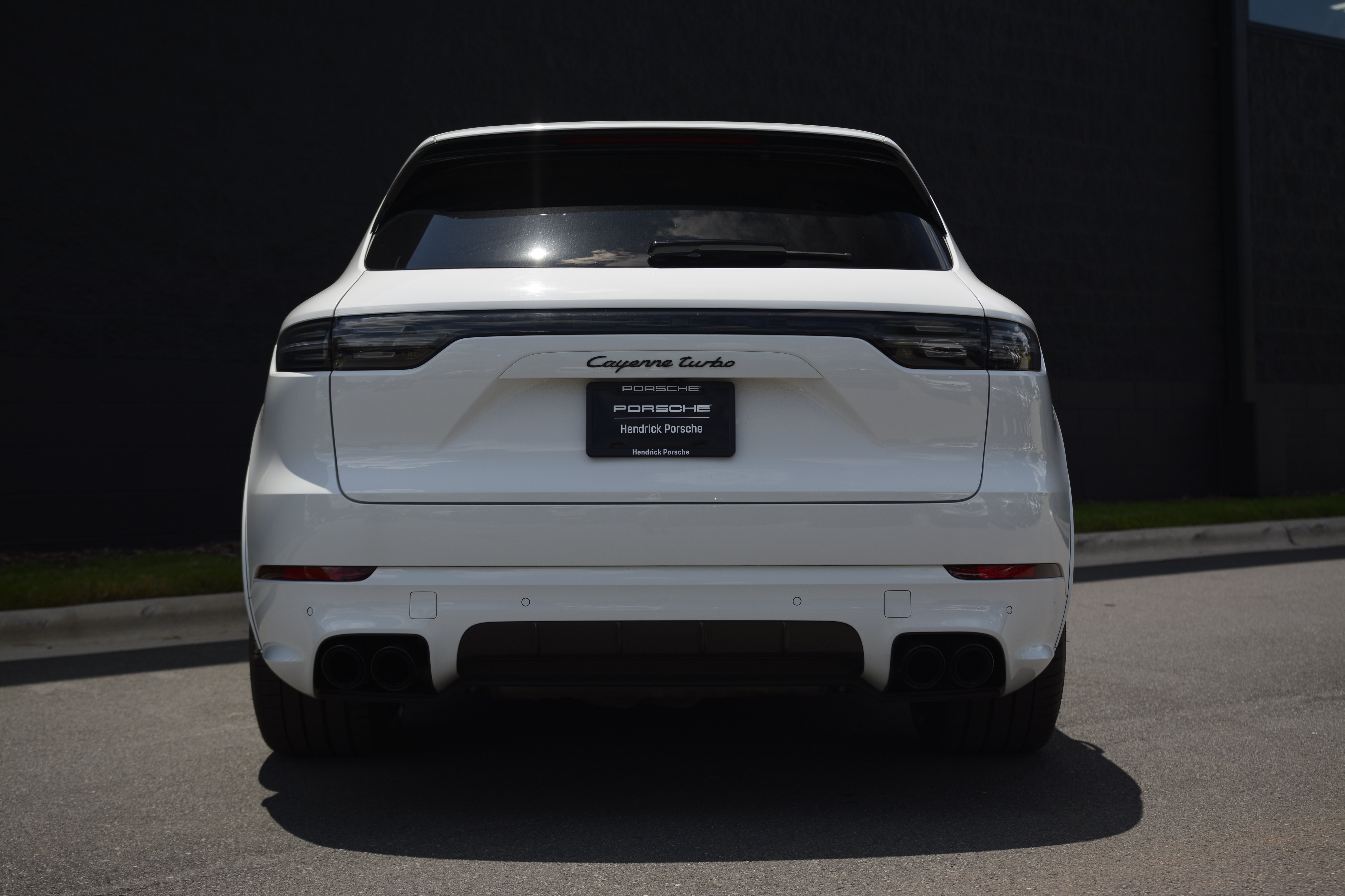 Certified 2023 Porsche Cayenne Turbo AWD/4WD image 6